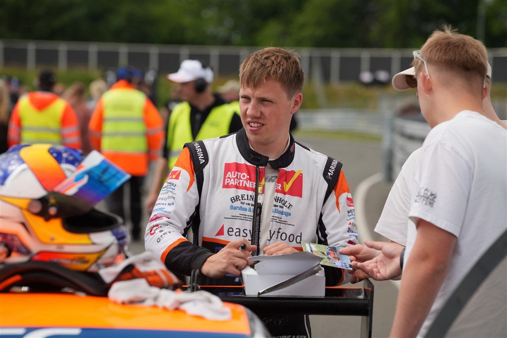 Lasse Andreasen er klar til en ny sæson i Super GT - med en ny bil.
(Foto: Stumpphoto)